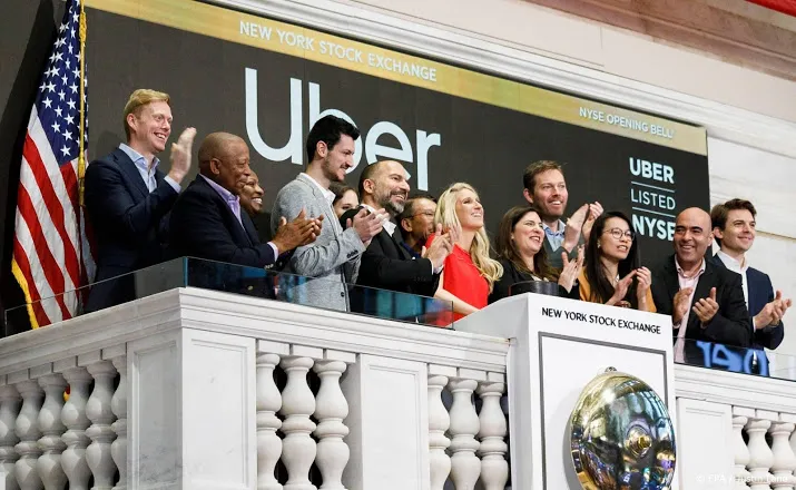 beursdebuut uber mondt uit in teleurstelling