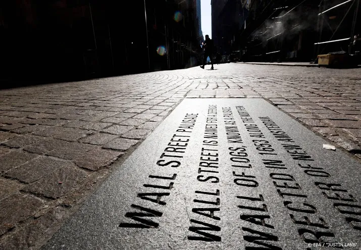 beurzen in new york openen met winsten