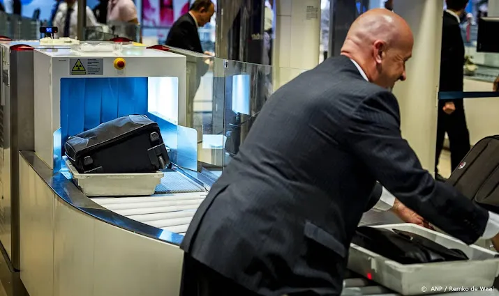 beveiligingsbedrijven schiphol starten wervingscampagne