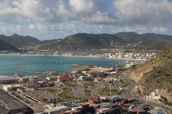 bewoners sint maarten naar de stembus
