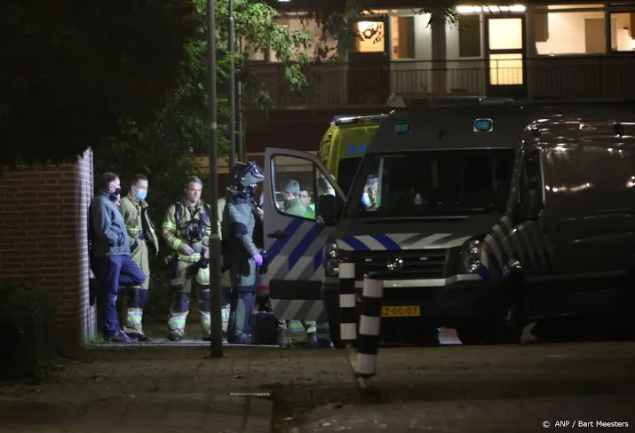 bewoonster aangehouden van pand in den bosch met explosieve stof