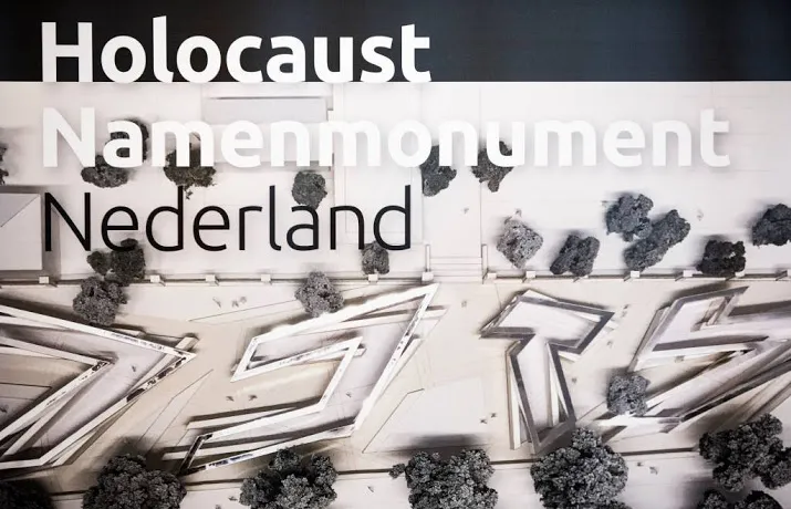bezwaren bouw namenmonument afgewezen