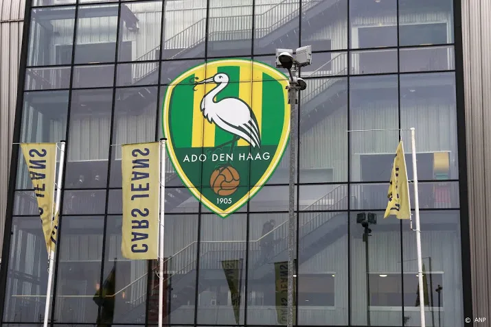 bij stadion ado verrijst opvang voor daklozen met corona
