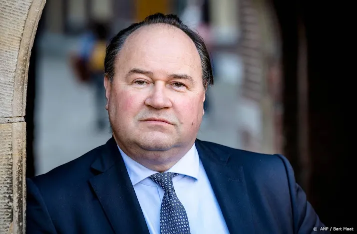bij verkiezingsdebat is fvd buitenstaander