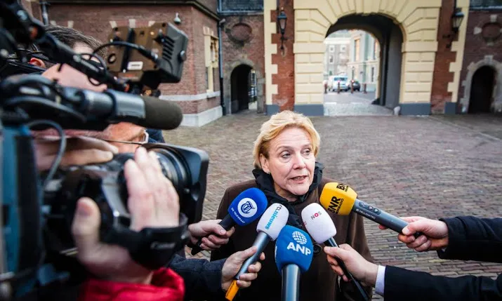 bijleveld kroon had meteen moeten melden