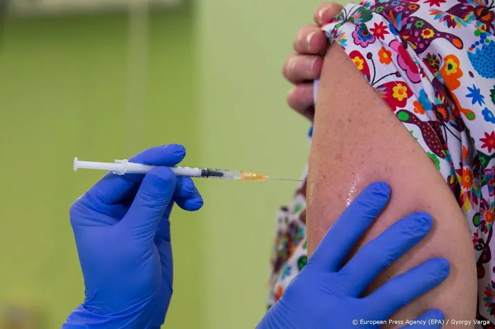 bijna 60 000 mensen hebben afspraak voor coronaprikken
