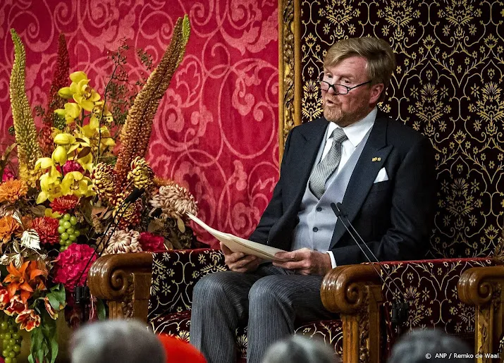 bijna helft kamer wil niet dat koning loonsverhoging krijgt
