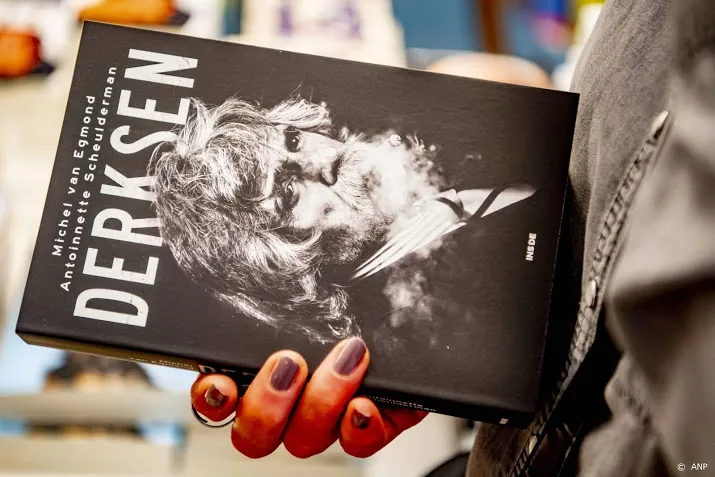 biografie derksen opnieuw op eerste plaats bestseller 60