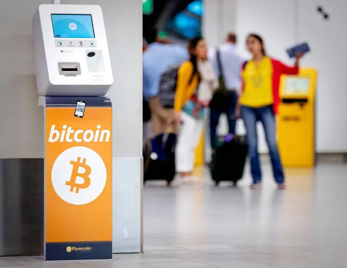 bitcoin naar laagste punt in ruim een jaar