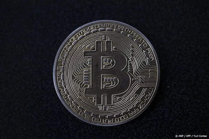bitcoin voor het eerst sinds november 2021 boven 60 000 dollar