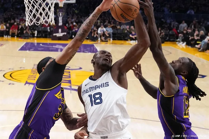 biyombo weer in orde na flauwte bij nba duel thunder