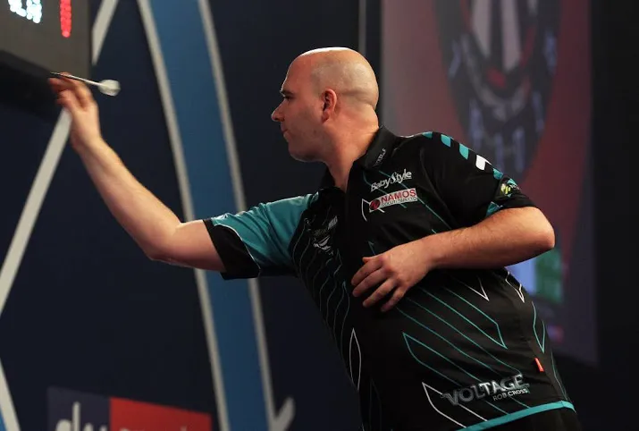 blessure houdt darter cross aan de kant