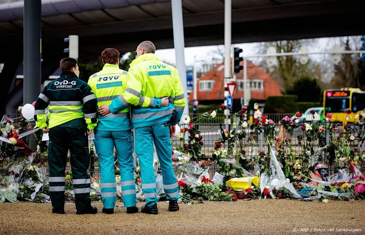 bloemen tramaanslag utrecht worden weggehaald