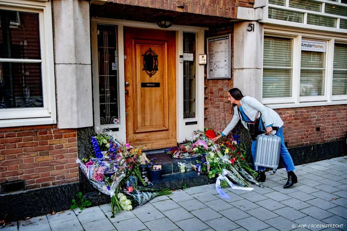 bloemenzee voor vermoorde advocaat wiersum