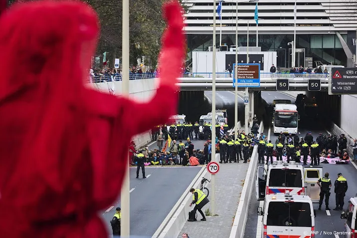 blokkade a12 150 demonstranten extinction rebellion aangehouden