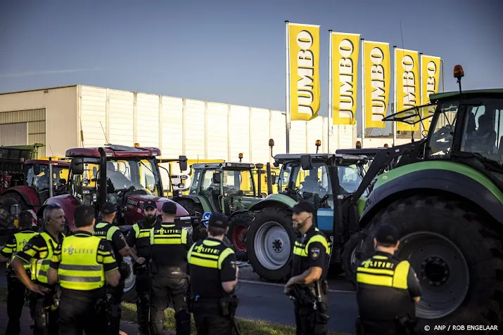 blokkade boeren bij distributiecentrum veghel en n279 opgeheven