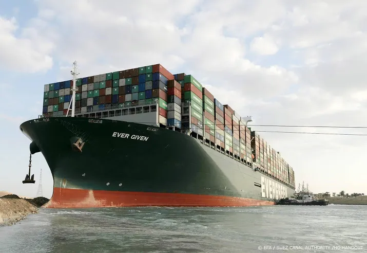 blokkeerschip suezkanaal in beslag genomen door egypte