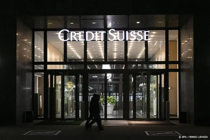 bloomberg autoriteiten praten met credit suisse over steunopties