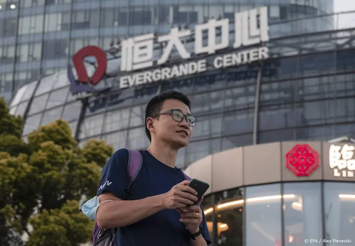 bloomberg beijing verscherpt toezicht op rekeningen evergrande