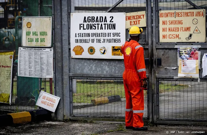 bloomberg biedingen op oliebezittingen shell in nigeria