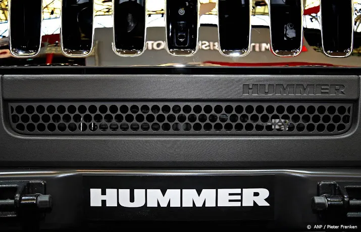 bloomberg elektrische hummer komt mogelijk naar europa