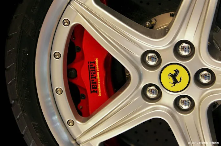 bloomberg ferrari wil fabriek elektrische autos uitbreiden