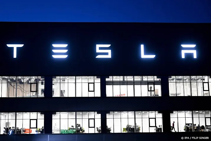bloomberg tesla dicht bij deal over bouw fabriek indonesie