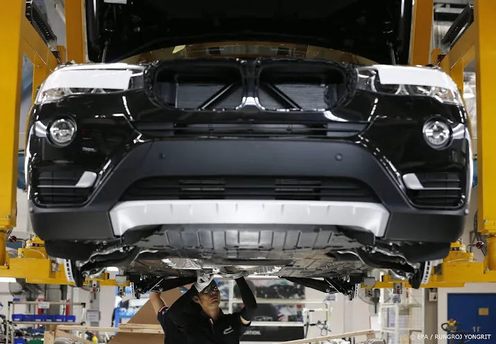 bmw trekt werkweek personeel oost en west duitsland gelijk