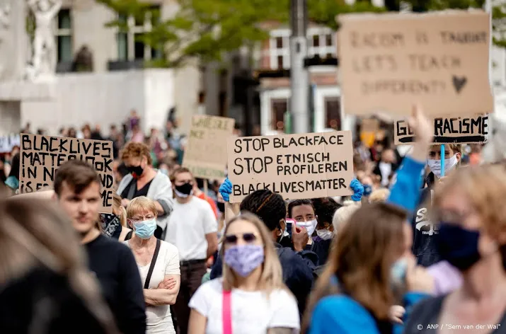 bners zetten socialmediakanalen massaal op zwart