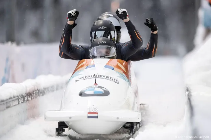 bobber de bruin zesde op ek in viermansslee