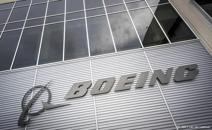 boeing schikt voor 200 miljoen met beurswaakhond om 737 max