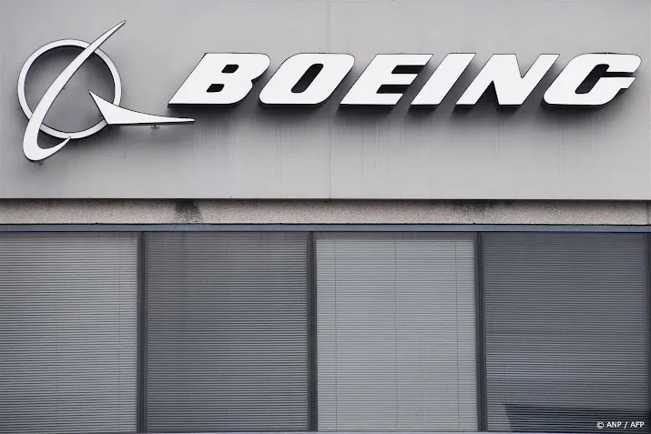 boeing waarschuwt vliegmaatschappijen voor losse bout roersysteem