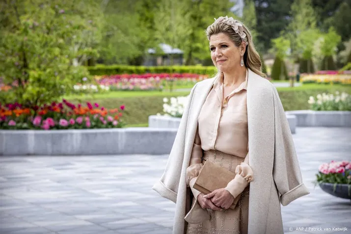 boek over jeugd maxima krijgt een eigen tv serie