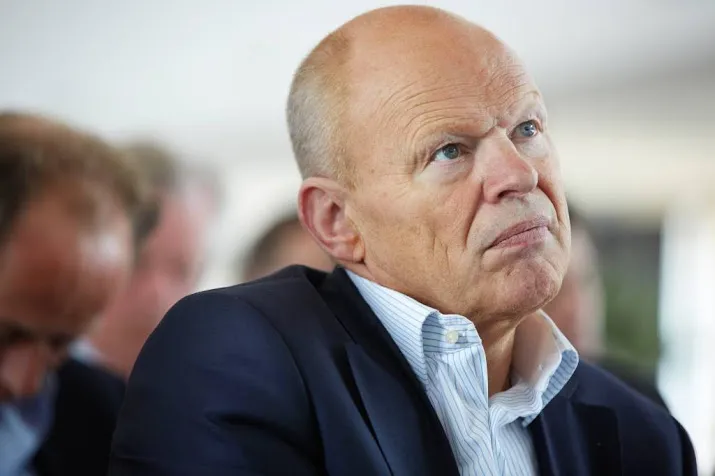boek vermeend en van rijbroek komt opnieuw uit