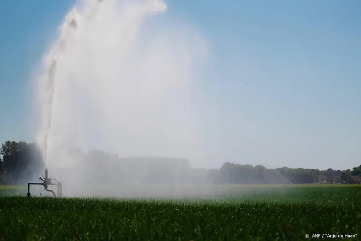 boeren gebruikten de helft meer drinkwater vanwege recorddroogte