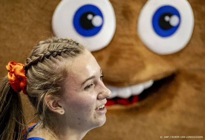 bol leidt estafettevrouwen bij ek indoor naar goud op 4400 meter