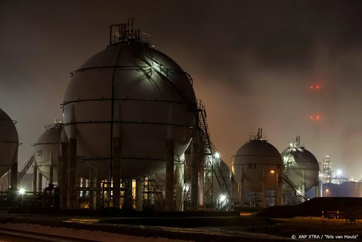 bonden en bp eens over cao raffinaderij rotterdam