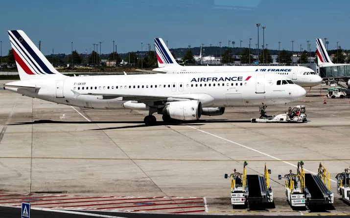 bonden zinnen op nieuwe stakingen air france