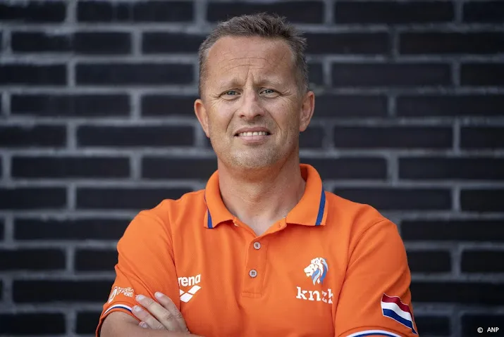 bondscoach faber legt zijn functie bij zwembond knzb neer