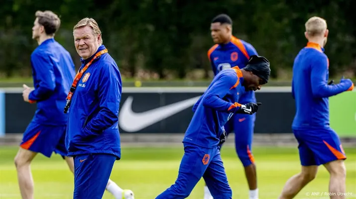 bondscoach koeman maakt selectie van oranje voor ek bekend
