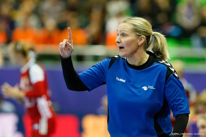 bondscoach thomsen verlaat handbalsters