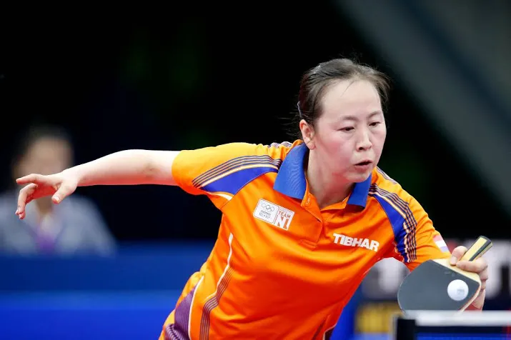 bondscoach vervangt geblesseerde li jie
