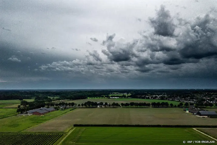 bospop gelast festivalzondag af bezoekers moeten weg