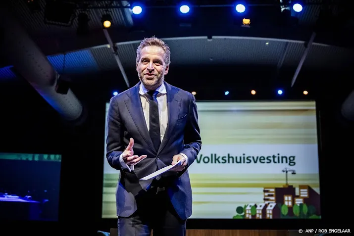 bouw 31 000 woningen versneld van start door geld uit den haag