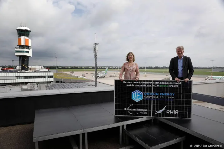 bouw zonnepark bij rotterdam the hague airport begonnen