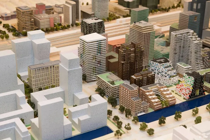 bouwcombinatie haalt mensen weg bij zuidasdok