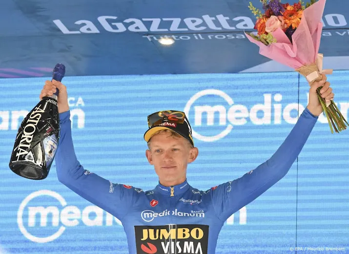 bouwman wil zich verzekeren van blauwe bergtrui in giro