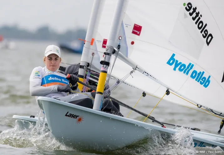 bouwmeester blijft tweede na slechte race