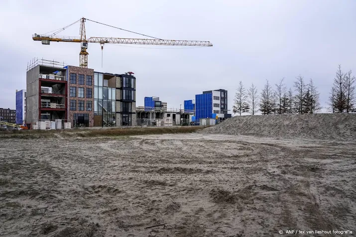 bouwplaatsen openen de hekken op dag van de bouw