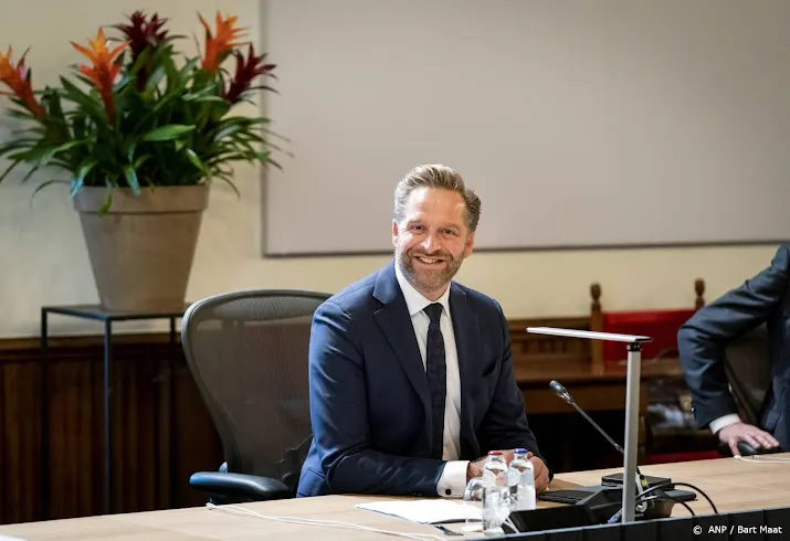 bouwsector problemen te groot voor een minister